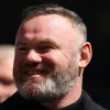 Wayne Rooney elogia Max Dowman, jovem promessa do Arsenal, destacando sua estreia impressionante na Premier League aos 15 anos.