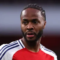 Sterling deve permanecer no Chelsea após recusar ida para Arábia Saudita