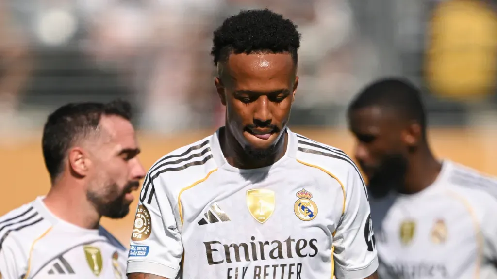 Éder Militão durante partida do Real Madrid no Mundial de Clubes (Photo by David Ramos/Getty Images)