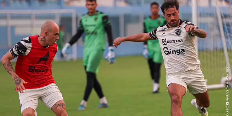 Maurício Antônio em coletiva