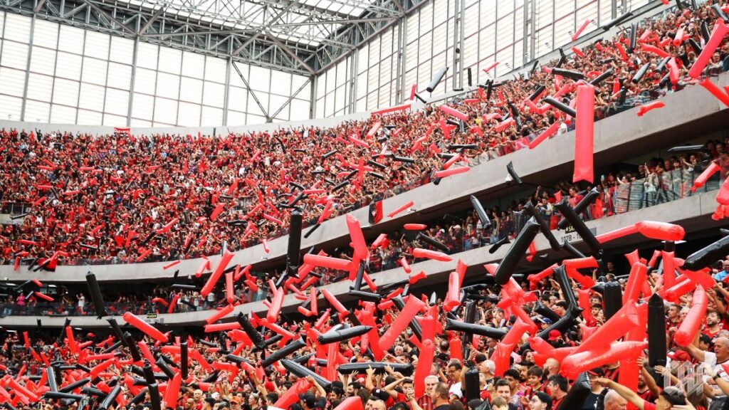 Torcida do Athletico-PR em dia de jogo