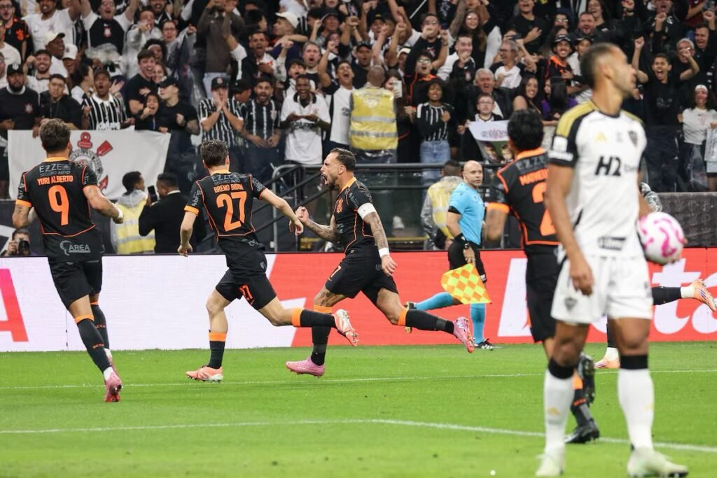 Corinthians bate o Galo por 1x0 na Neo Química Arena.