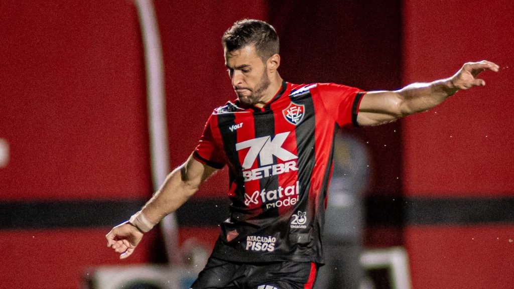 Raul Cáceres, Vitória – Foto: Victor Ferreira / ECV