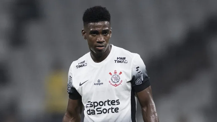 Félix Torres durante treino do Corinthians. Foto: Reprodução