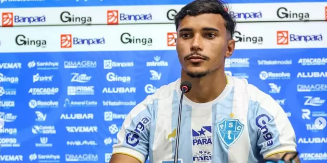 Carlos Eduardo se prepara para mais uma partida