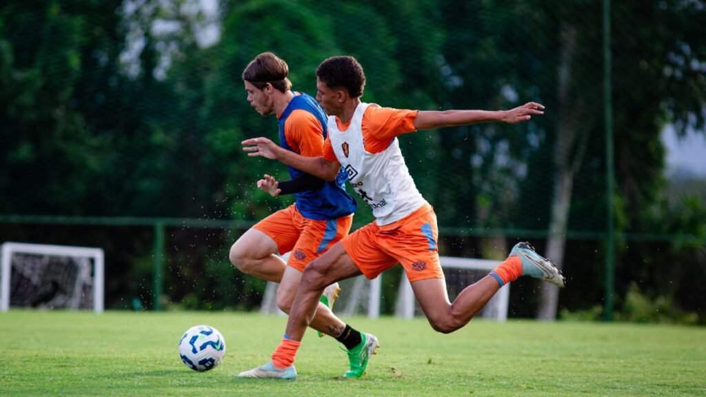 Riquelme marcando Barletta