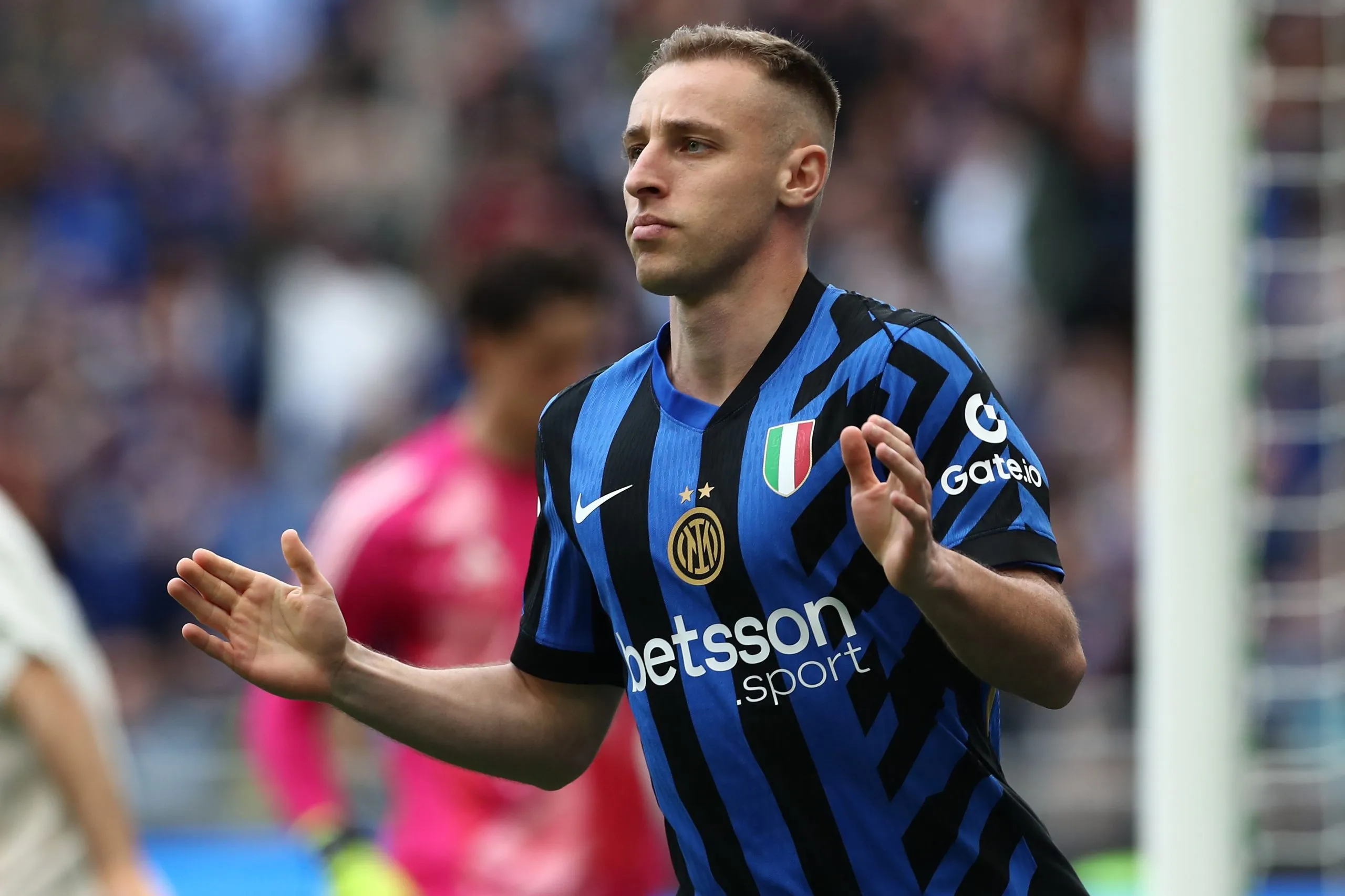 Davide Frattesi, alvo do Atlético. (Photo by Marco Luzzani/Getty Images)