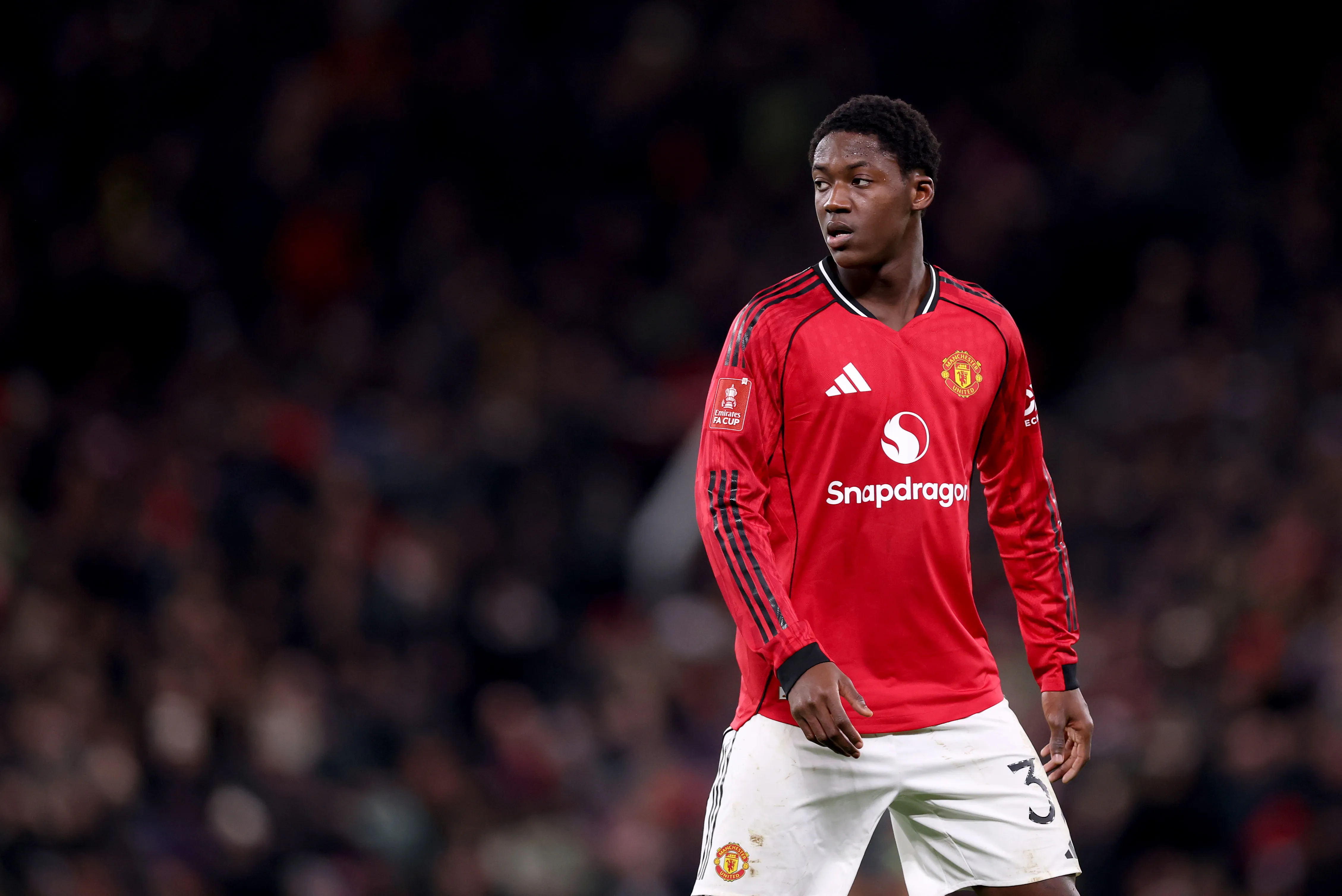 Mainoo em ação pelo Manchester United. Inglês vai ter novas chances com Carrick. Foto: Carl Recine/Getty Images