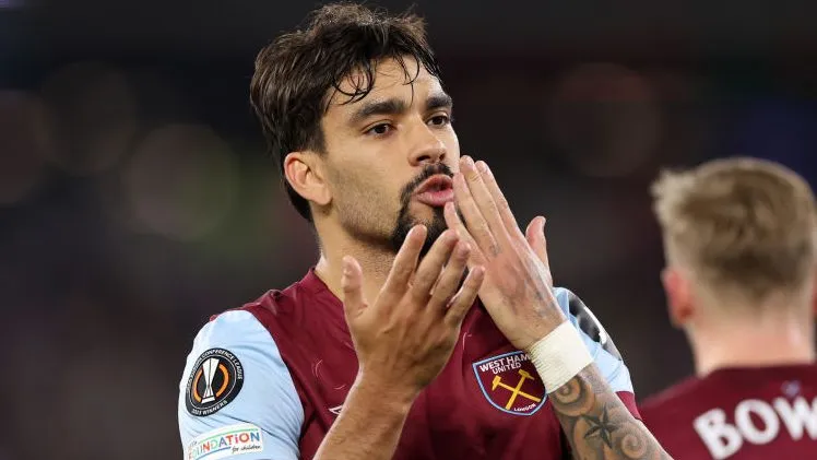 Lucas Paquetá em campo