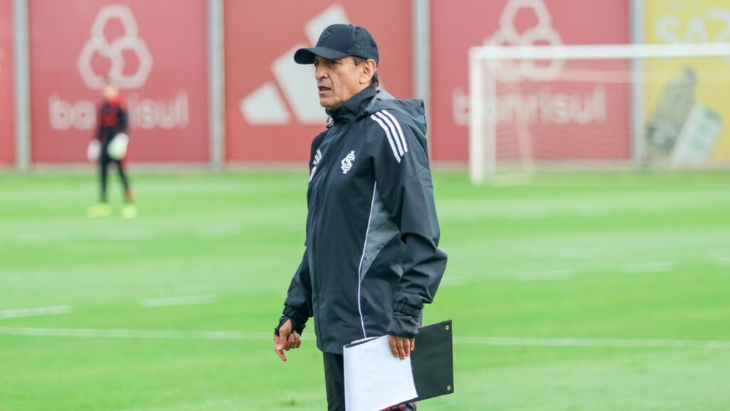 Ramón Diaz no olho do furacão: desculpas, dúvida e pressão no Inter