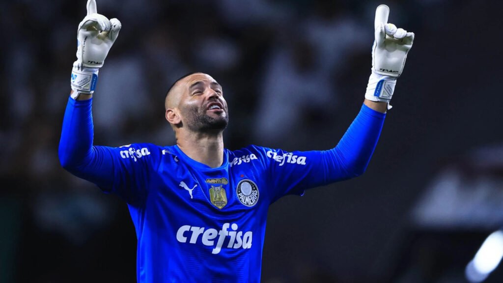Weverton fecha com Grêmio e muda o cenário para 2026