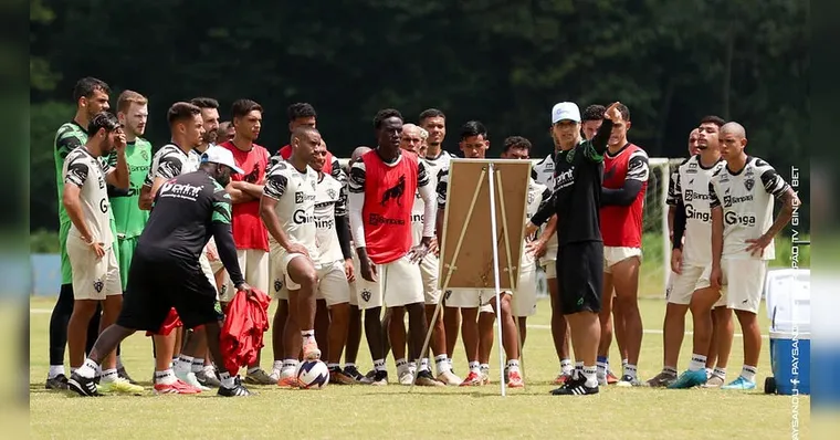 Paysandu enfrenta desafios e aposta em jovens da base para sequência da temporada | Jorge Luis Totti, ascom Paysandu