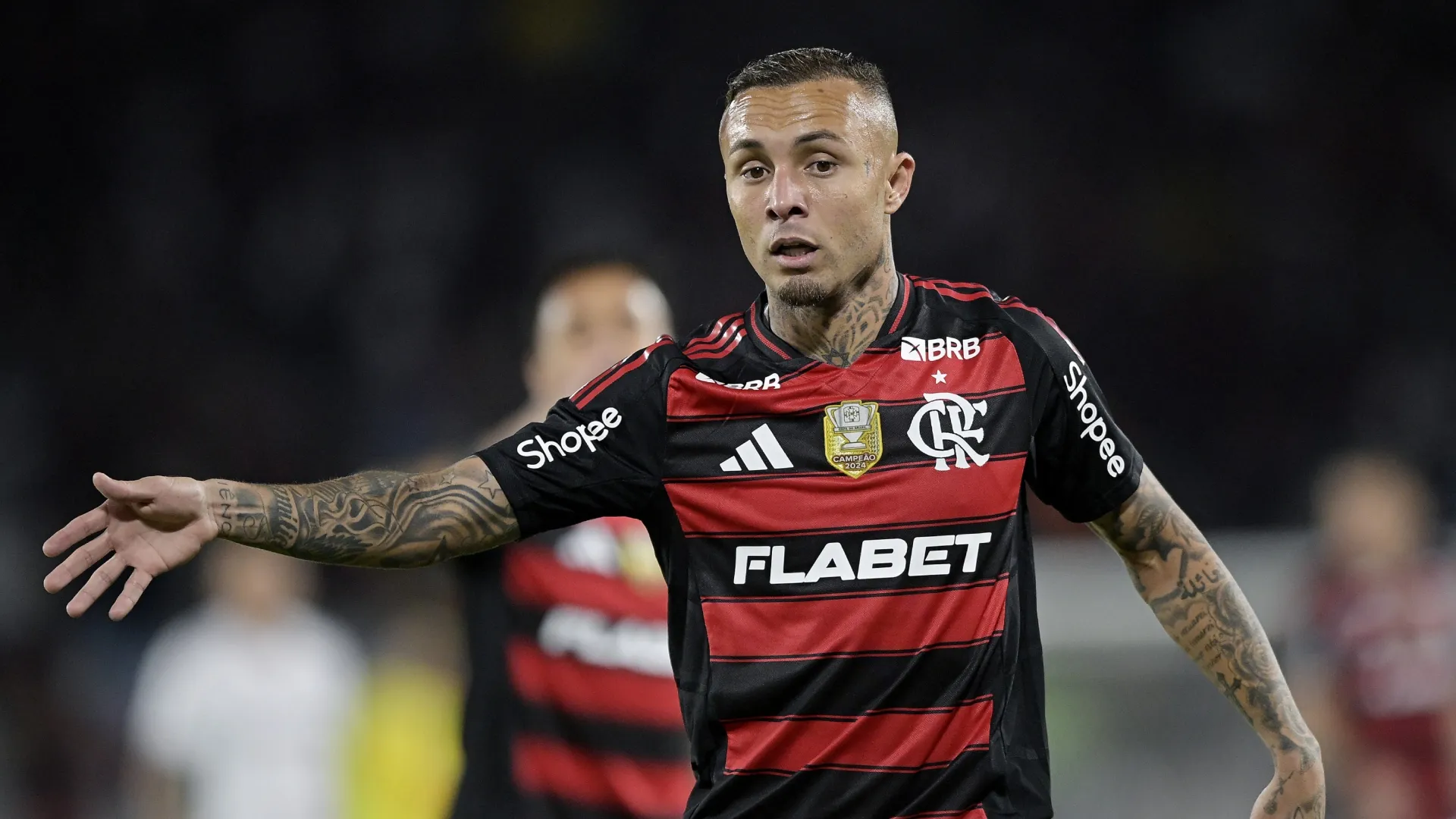 Everton Cebolinha em ação pelo Flamengo.