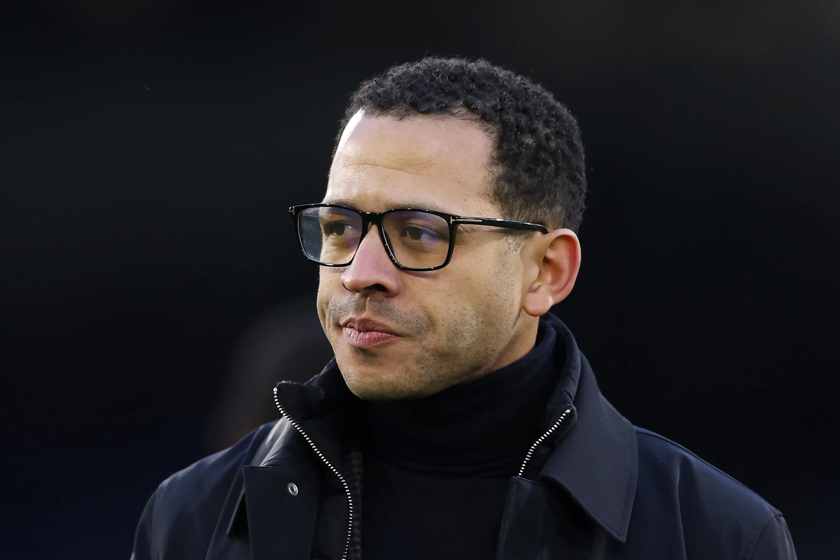 Liam Rosenior, técnico do Chelsea. (Photo by Julian Finney/Getty Images)