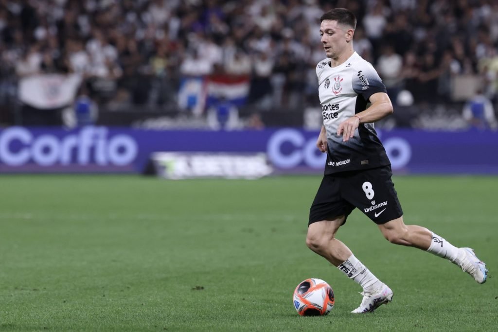 Garro é desfalque certo nos próximos jogos - Foto: Marcello Zambrana/AGIF