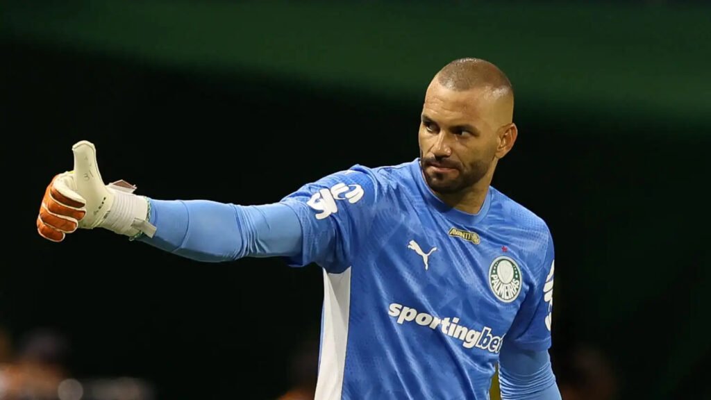 Weverton fecha com Grêmio e muda o cenário para 2026