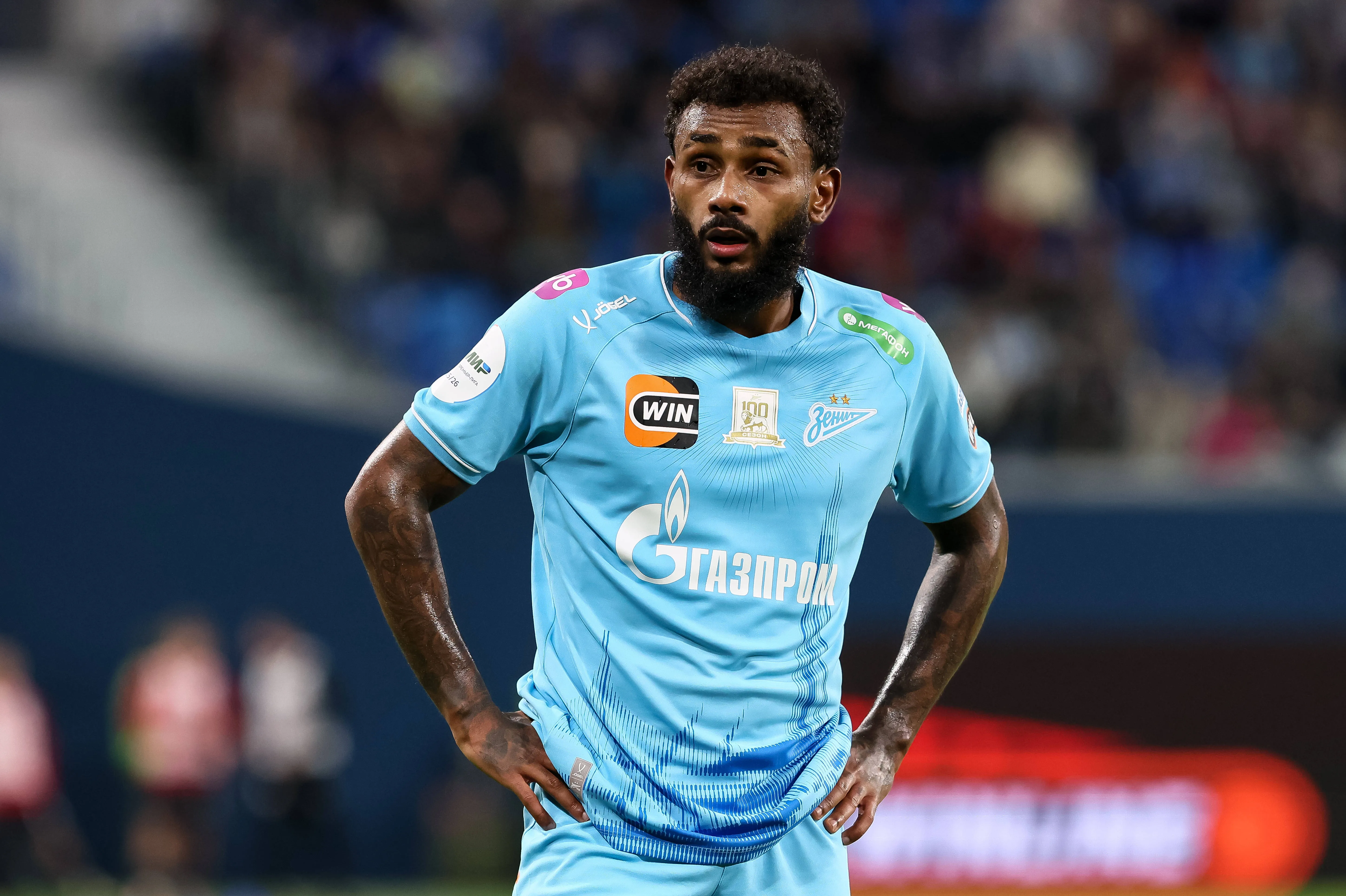 Wendel, do Zenit, já foi ligado ao Botafogo e Flamengo, e teve sua multa diminuída. Ele pode deixar o clube russo e tem como objetivo estar no radar da Seleção, segundo a ESPN.