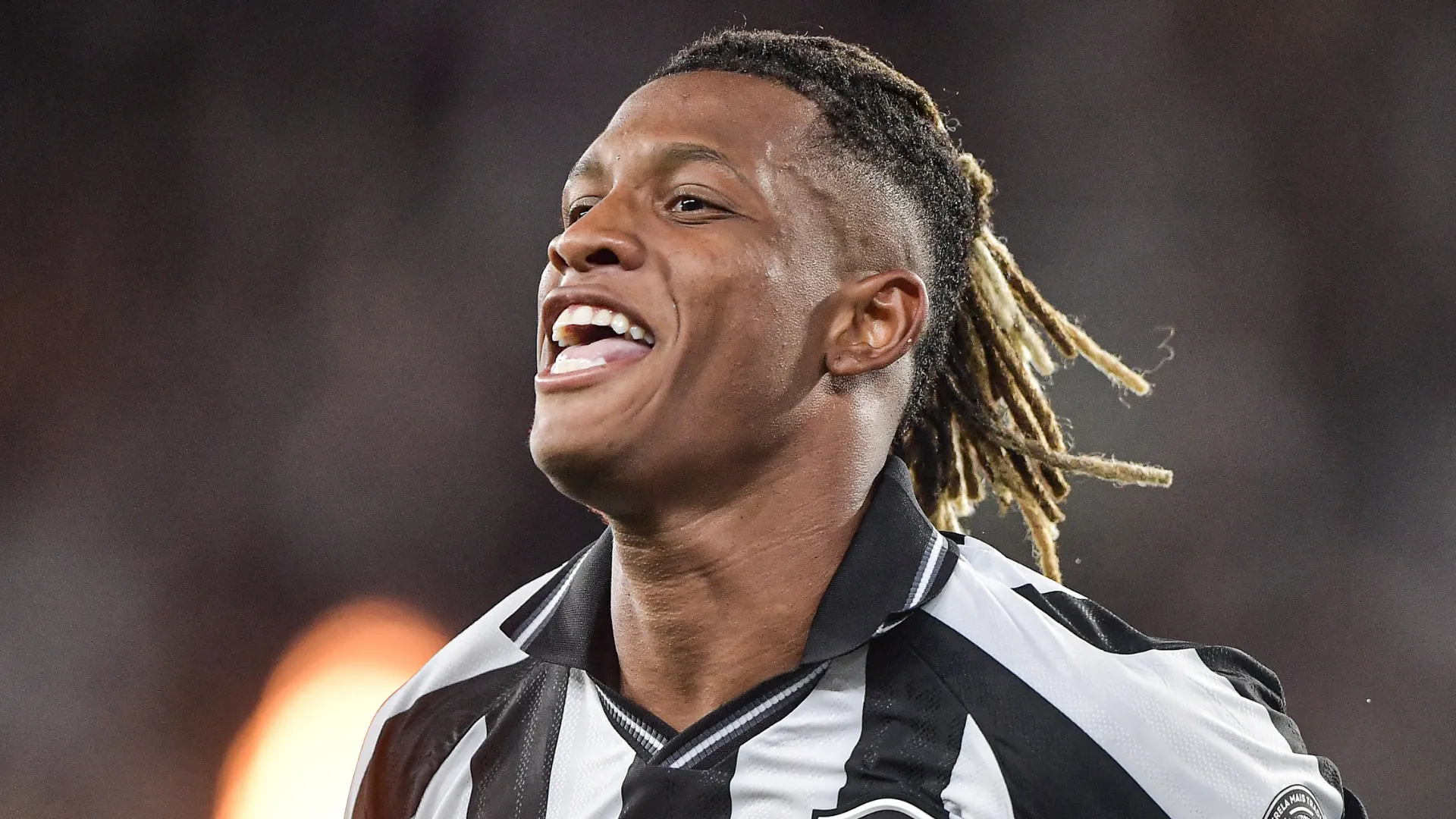 Danilo após marcar gol pelo Botafogo.