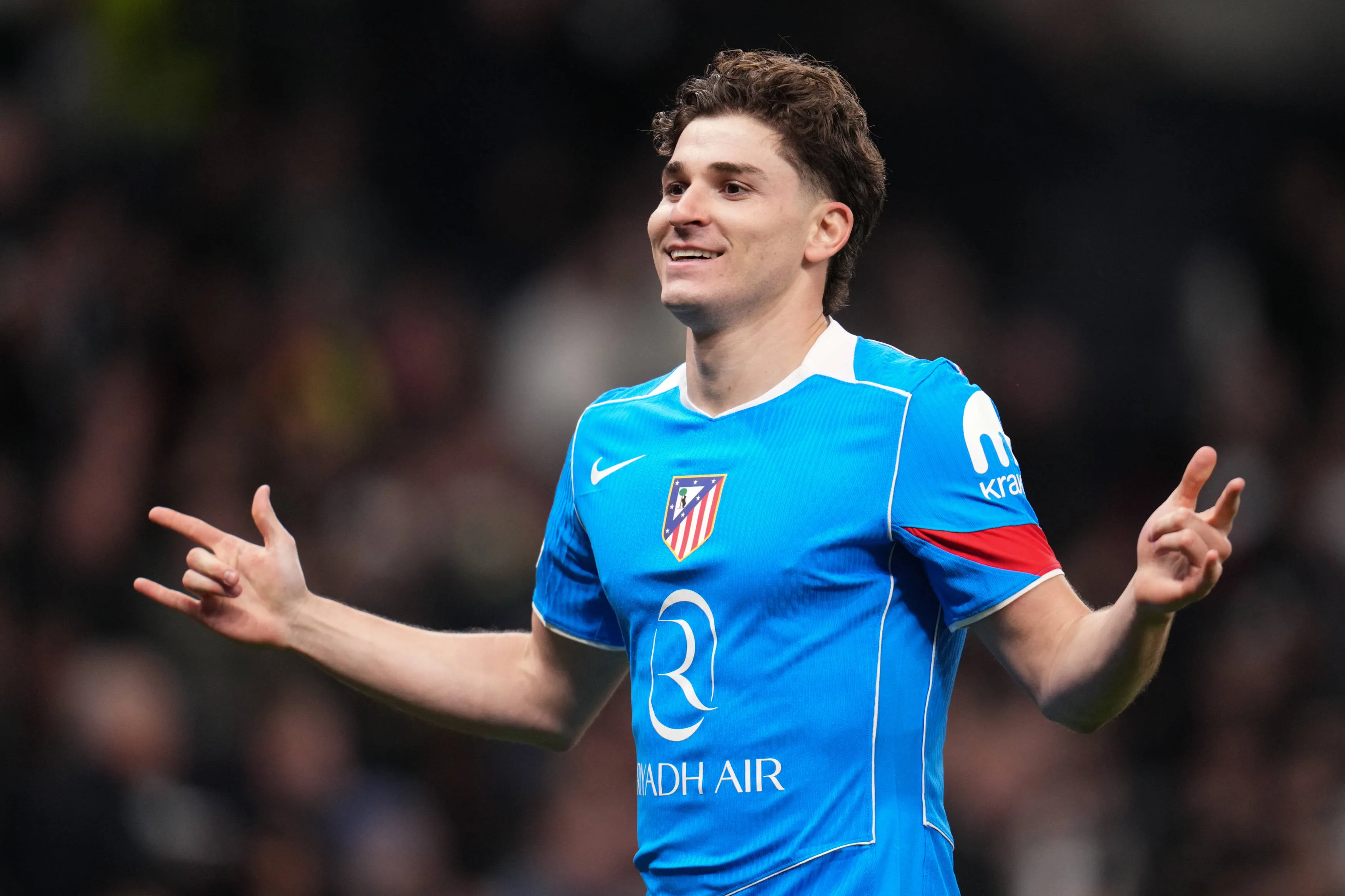 Julián Álvarez foi observado pelo Arsenal na partida contra o Tottenham, segundo o TEAMtalk. Foto: IMAGO / NurPhoto