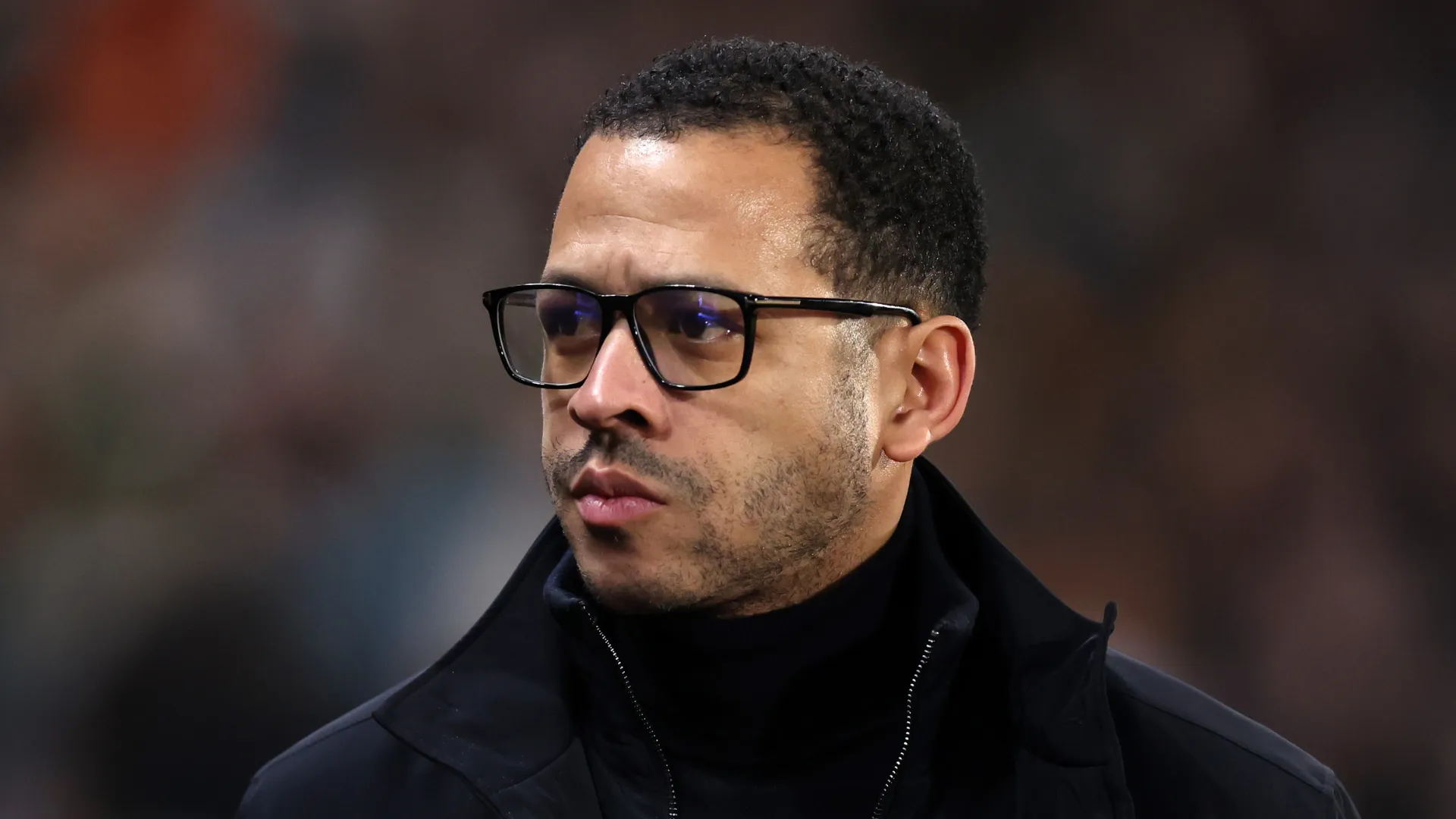 Liam Rosenior pelo Chelsea.