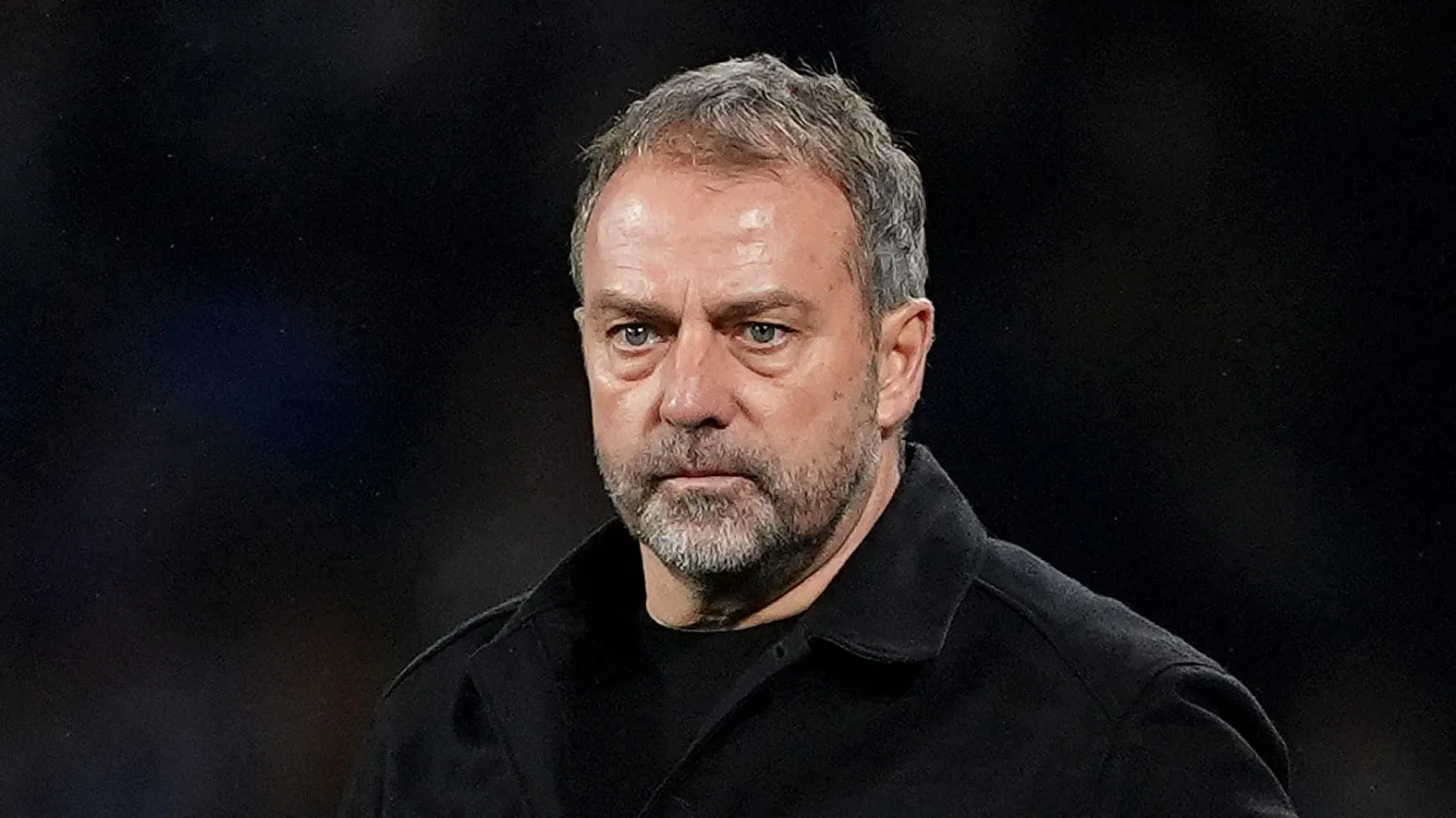 Ronald Araújo permanece como pilar da defesa do Barcelona para a próxima temporada. Foto: Juan Manuel Serrano Arce/Getty Images