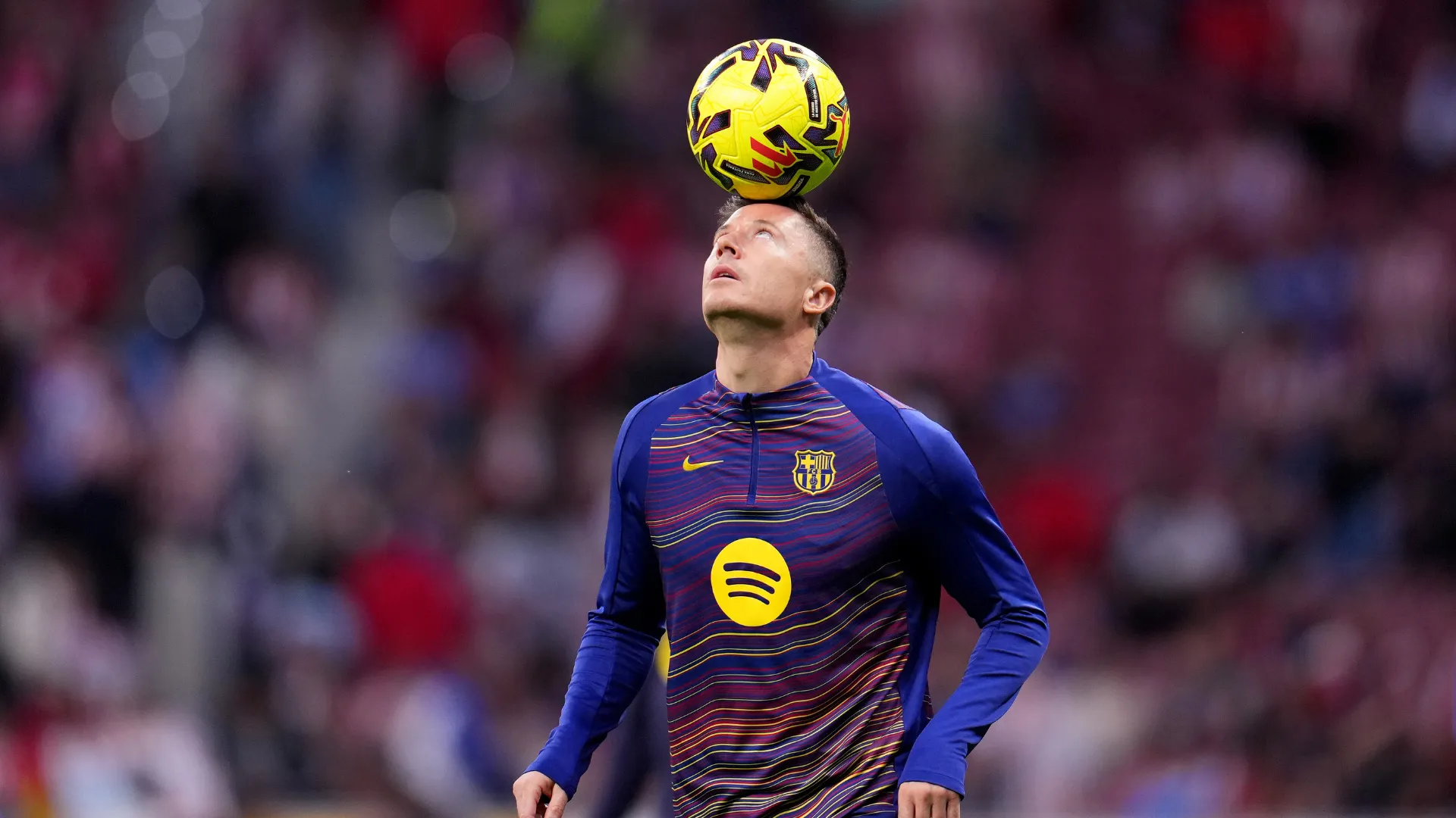 Lewandowski pelo Barcelona.