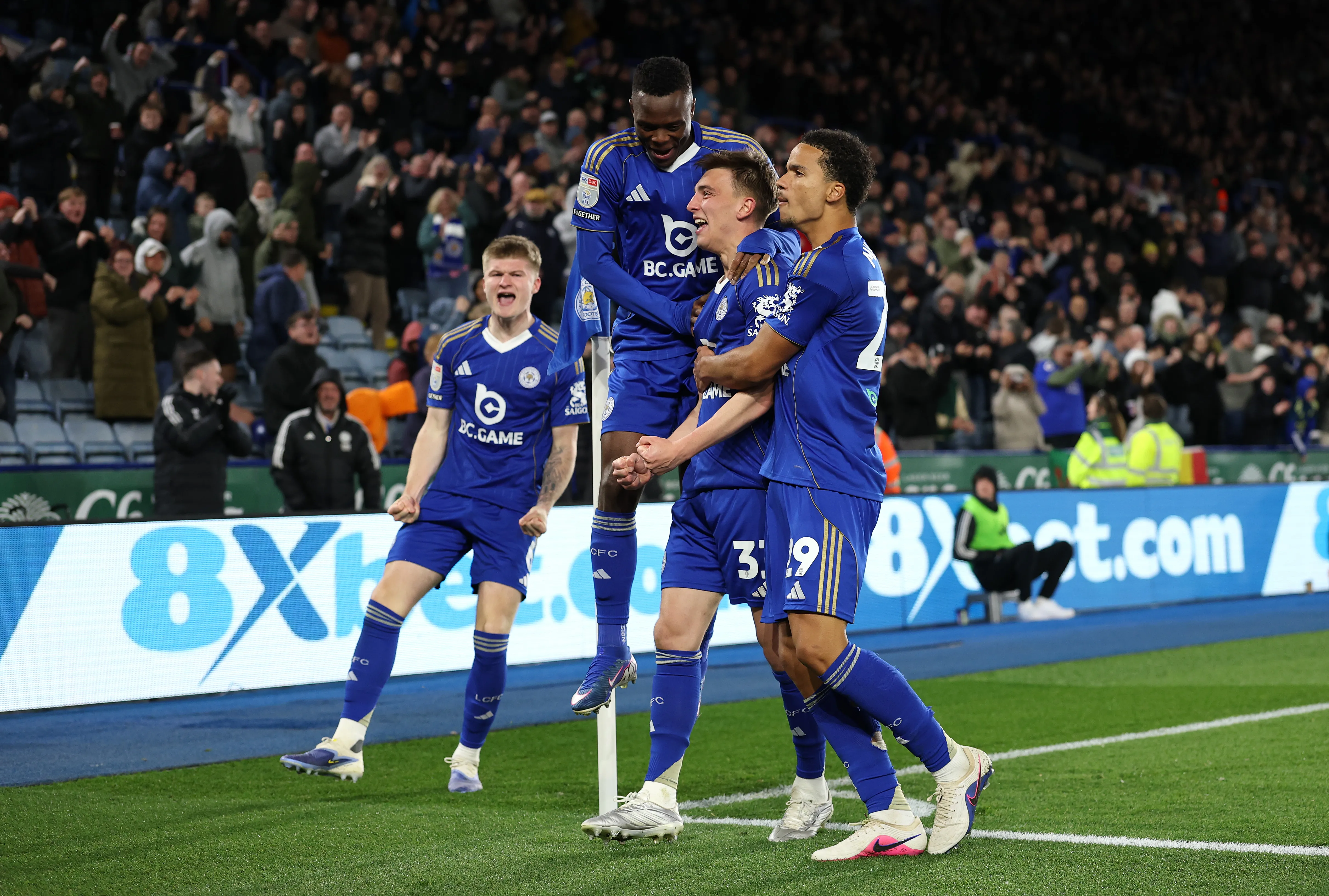 Leicester e Hull City empataram em 2×2.