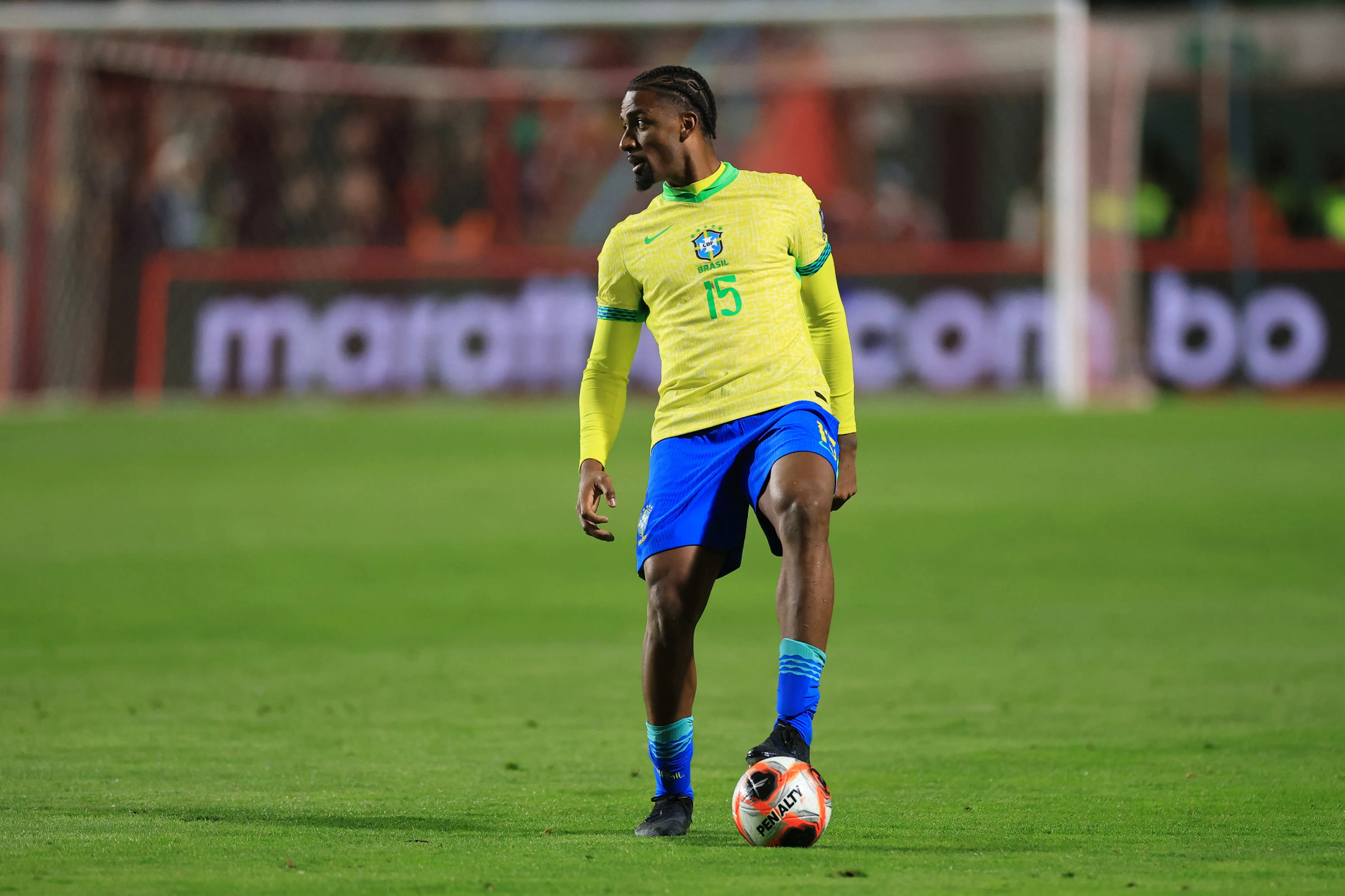 Alexsandro em ação pela Seleção Brasileira. (Foto: Buda Mendes/Getty Images)