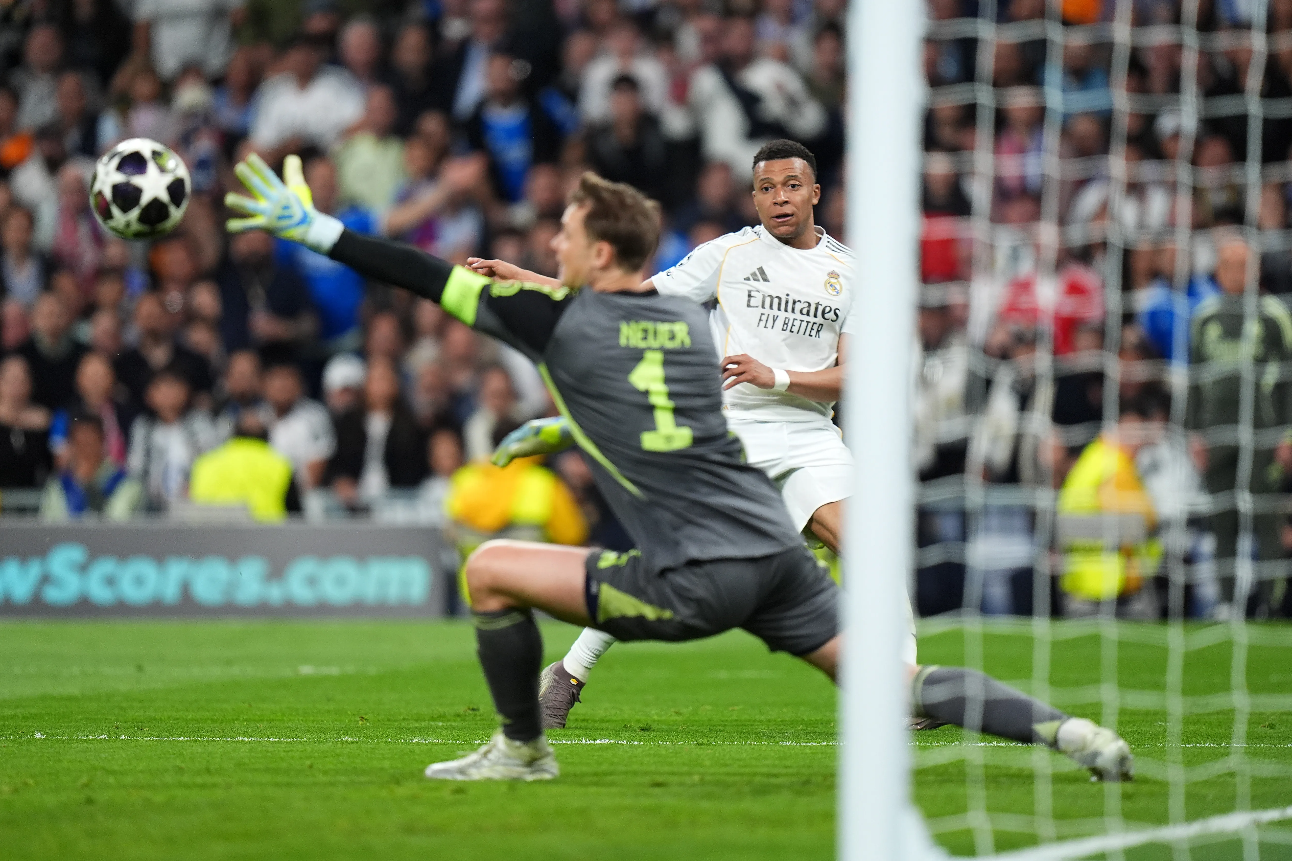 Neuer brilhou contra o Real Madrid. Foto: Angel Martinez/Getty Images