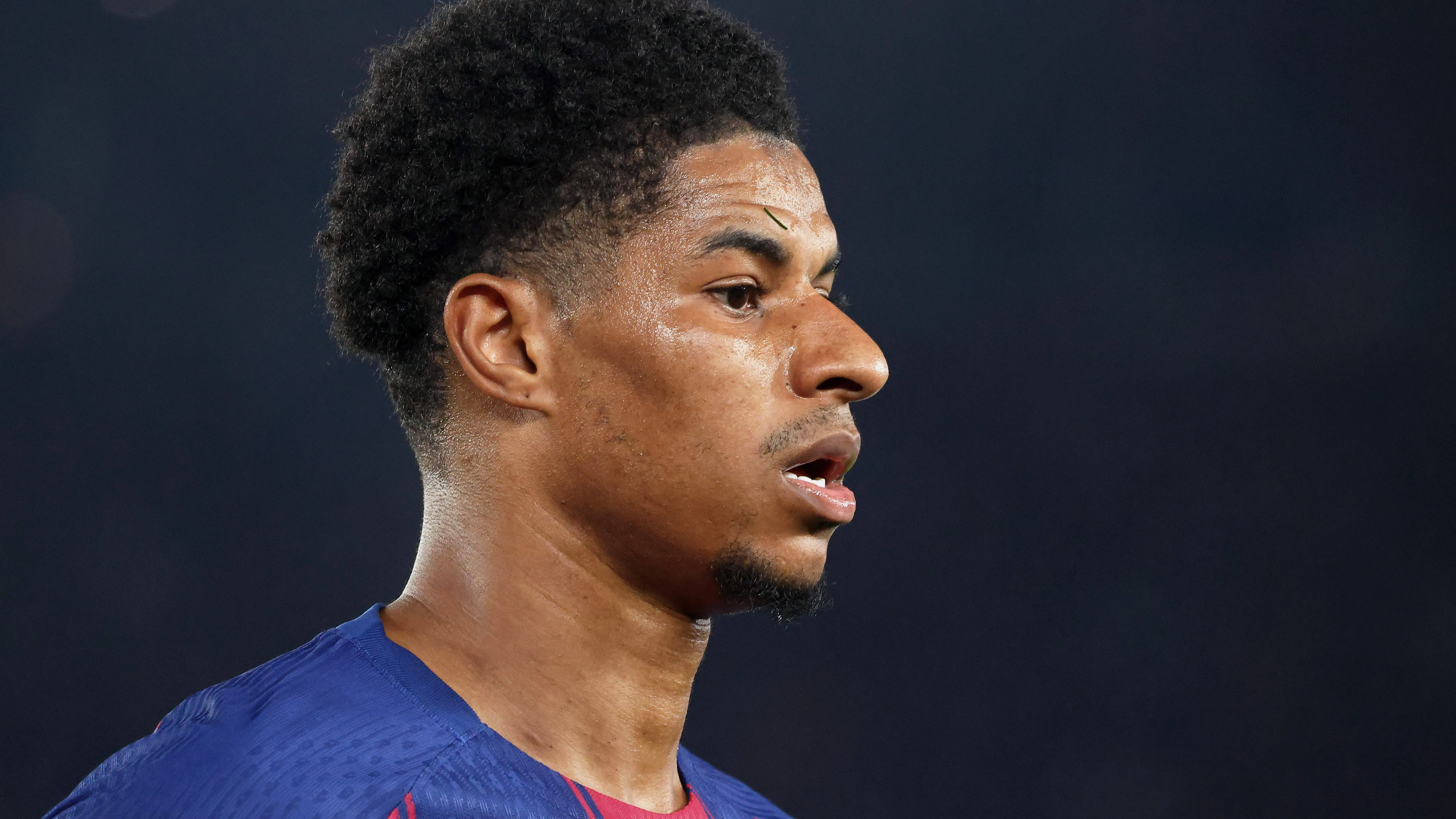 Marcus Rashford, em campo, pelo Barcelona