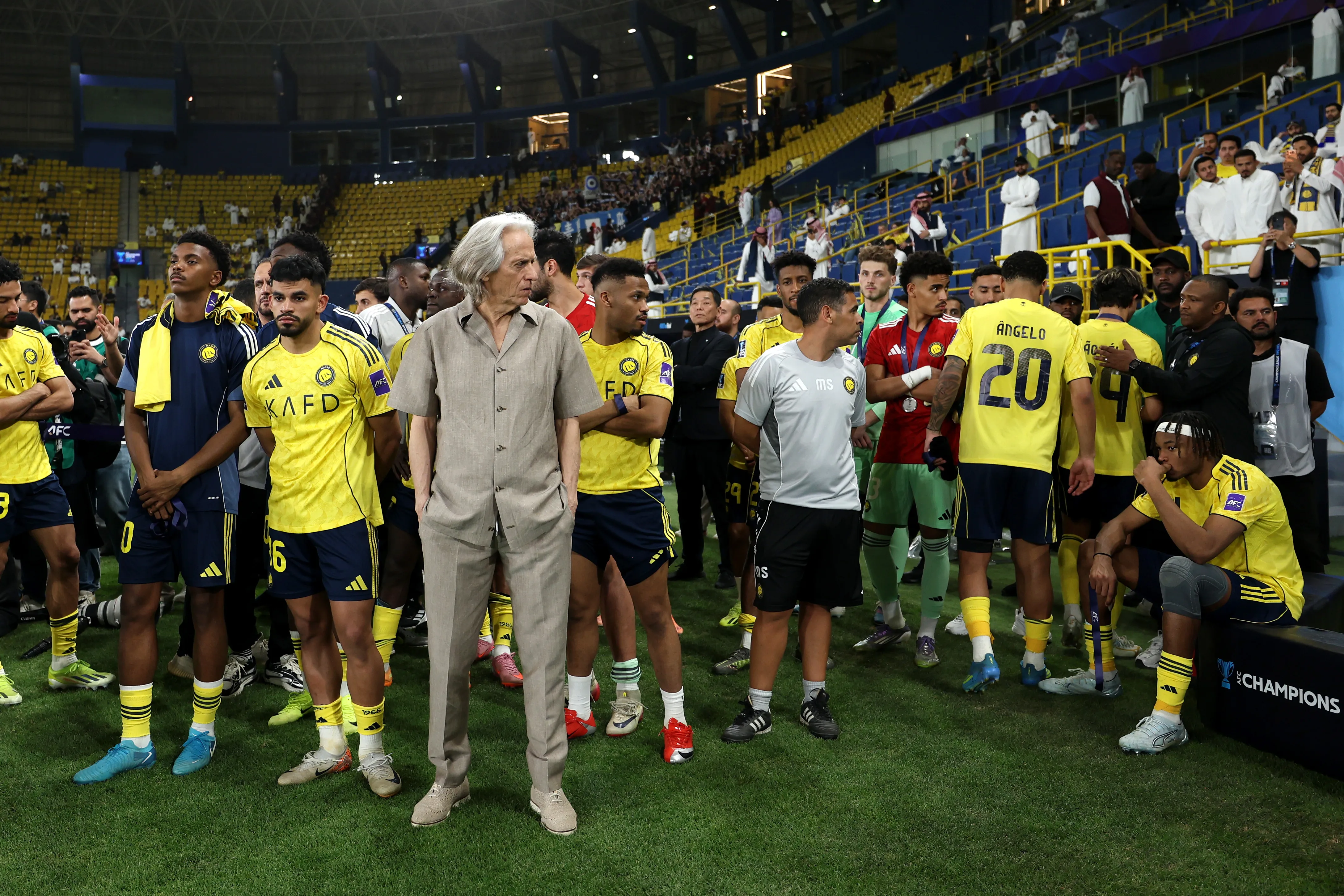 JJ tem conversas com o Besiktas. Foto: Yasser Bakhsh/Getty Images