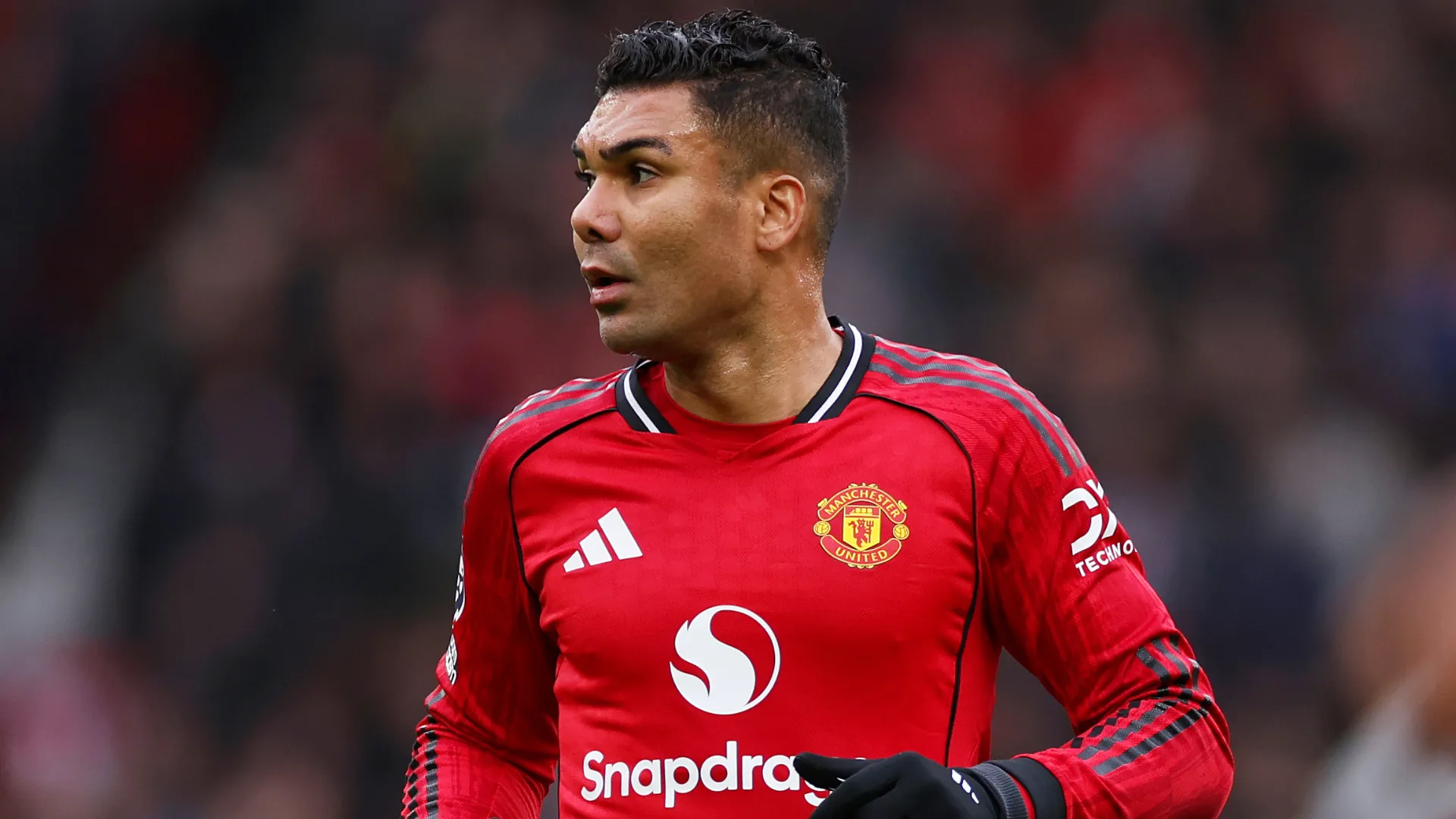 Casemiro em campo pelo Manchester United. Foto: Lewis Storey/Getty Images