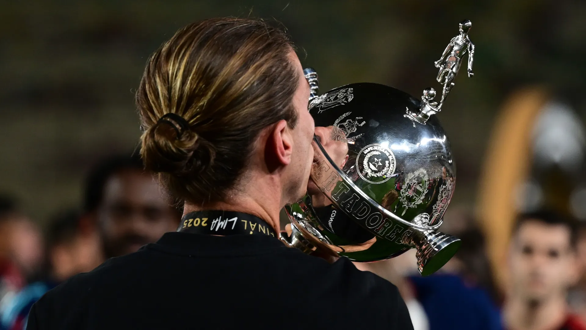 Filipe Luís, campeão da Libertadores pelo Flamengo.