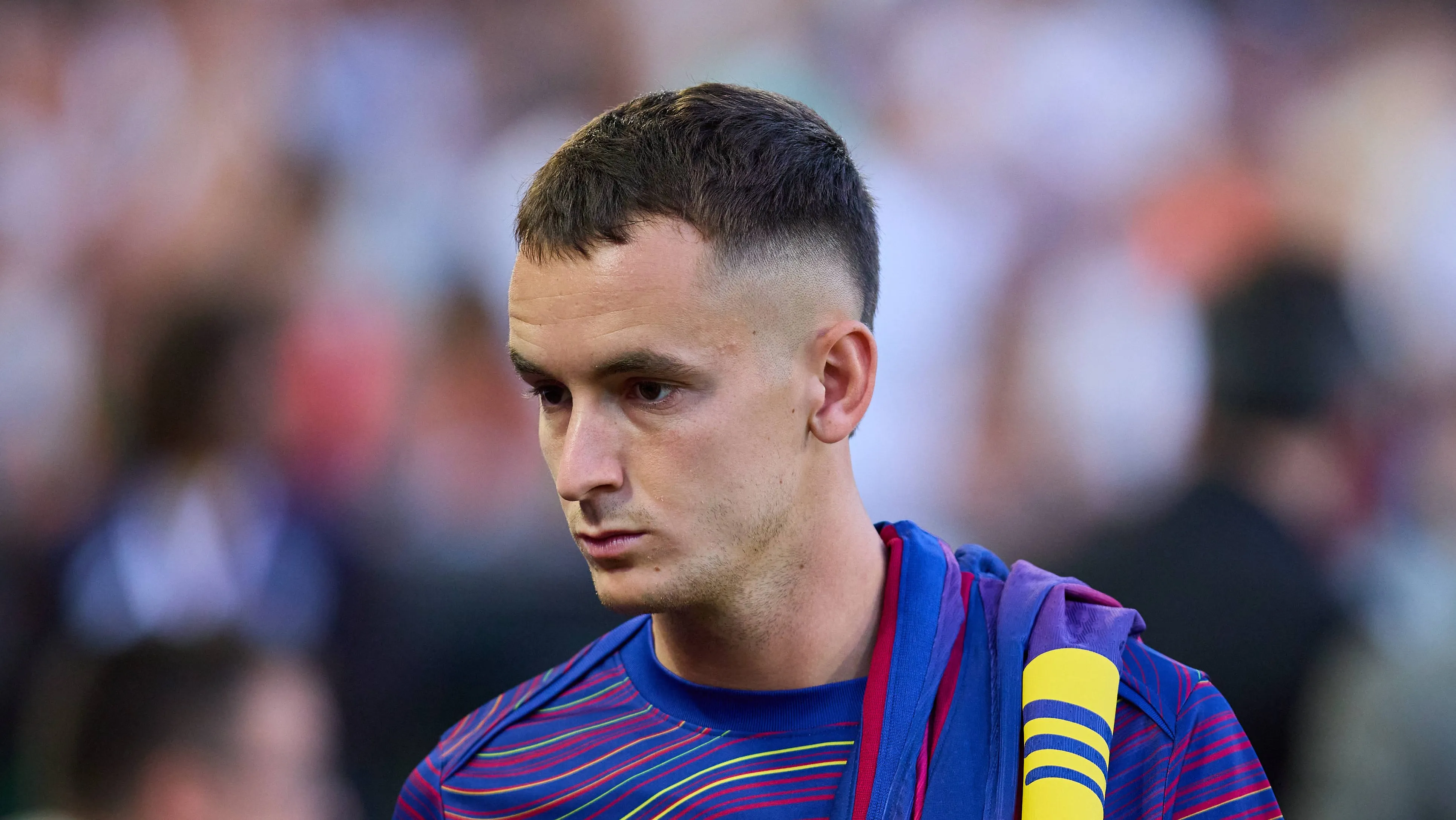 Casadó em campo pelo Barcelona. Foto: IMAGO / Photo Players Images