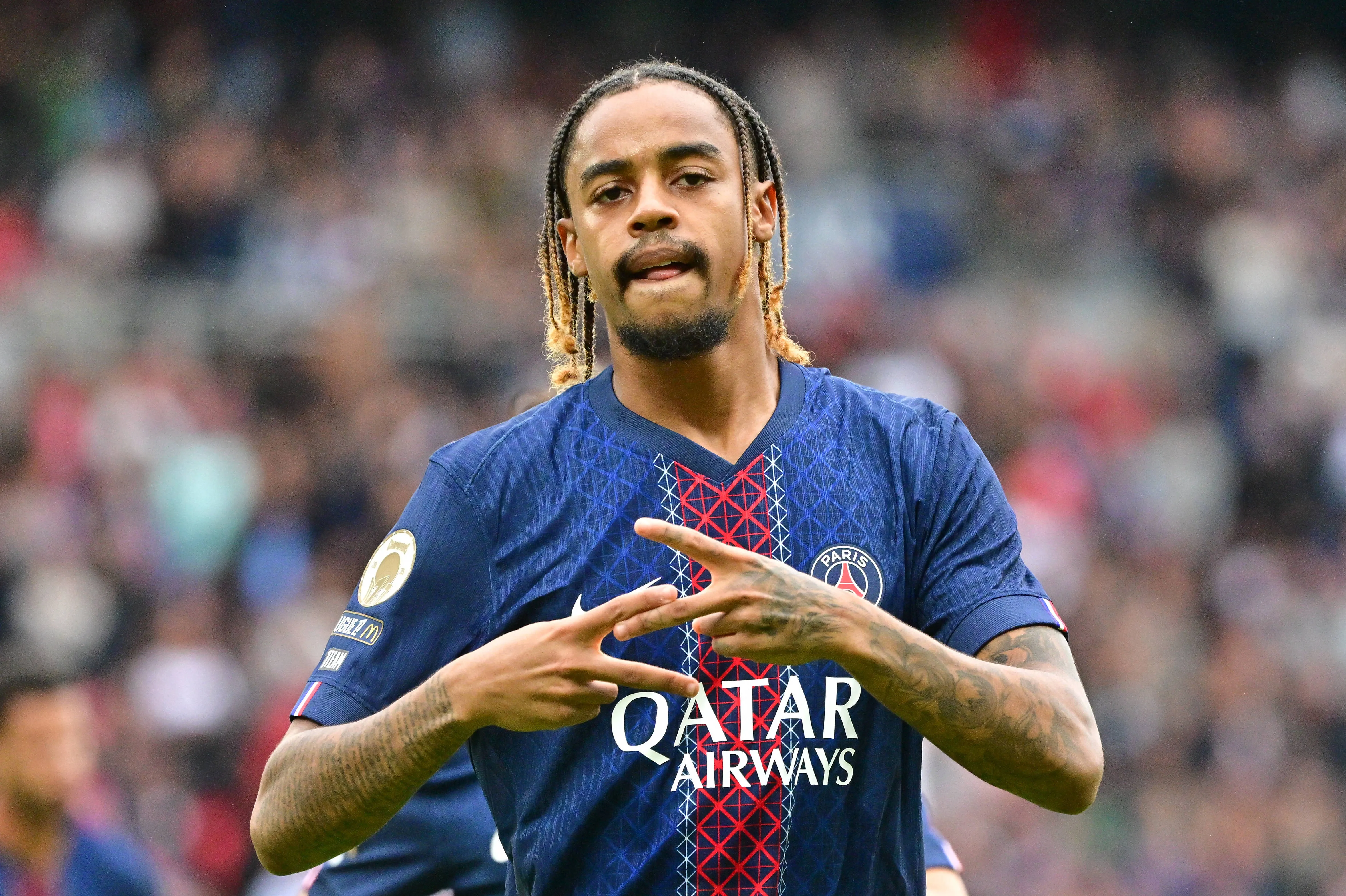 Barcola marcou os dois gols no último confronto entre Lens x PSG. Foto: IMAGO / Bestimage