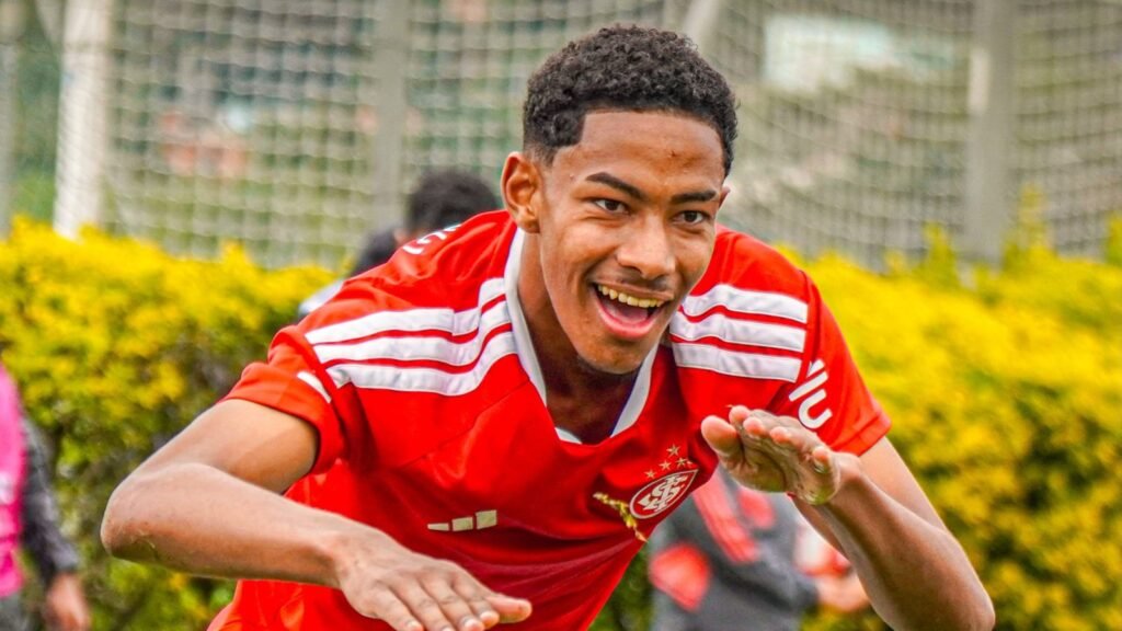 Athletico-PR busca Pedro Kauã do Inter