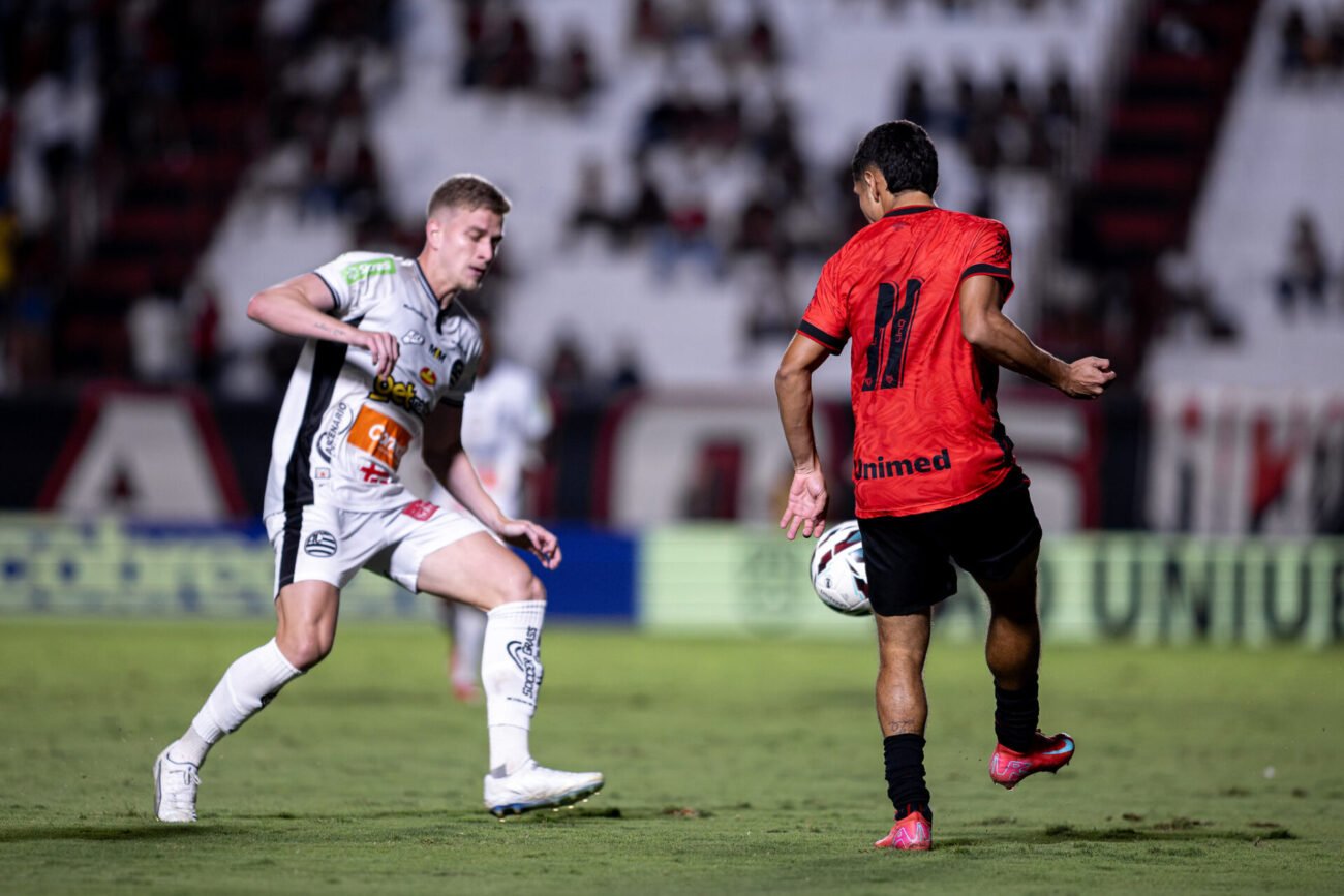 Atlético de Roger Silva. Flickr/Atlético-GO
