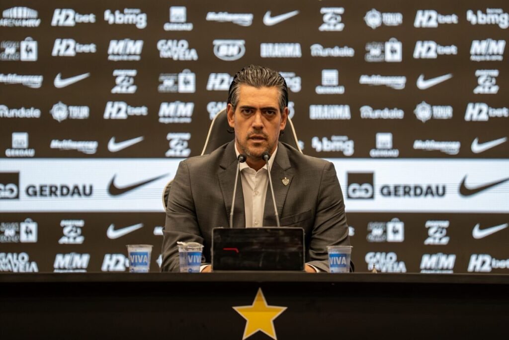 Paulo Bracks revela que Atlético seguirá tentando contratar ex-Seleção
