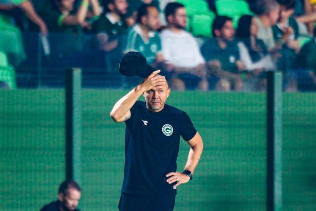 Lateral-Direito Marcos Vinícius, Nova Contratação do Goiás