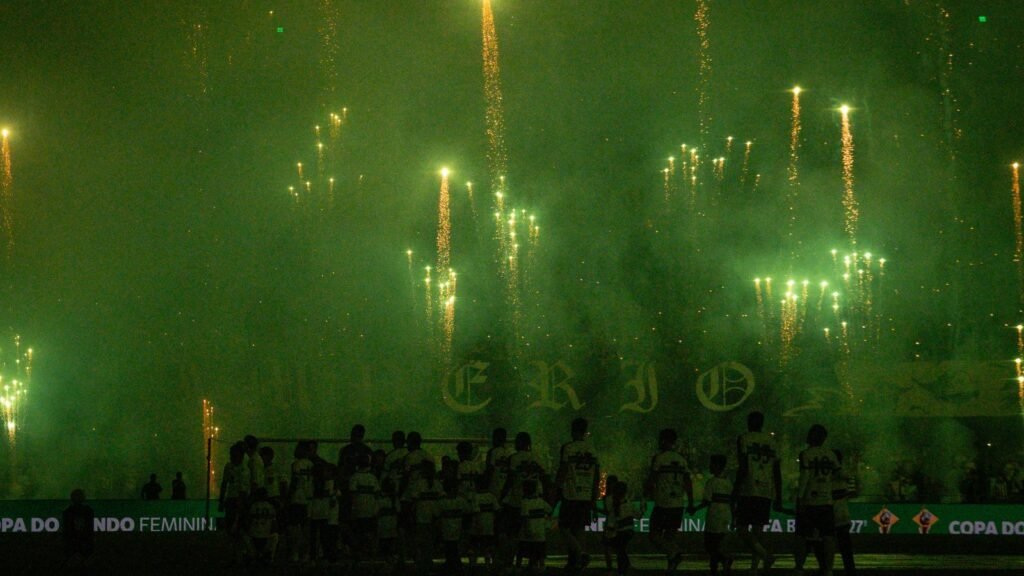 Saiba onde assistir Flamengo x Coritiba pelo Brasileirão 2026