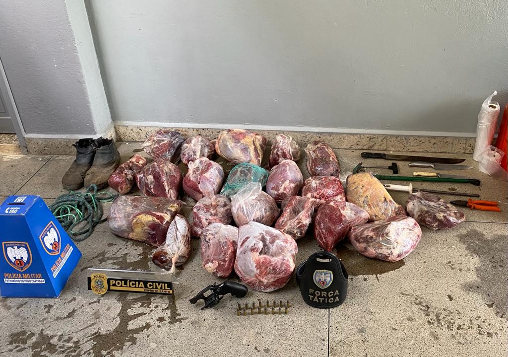 PCES e PMES apreende 60 quilos de carne clandestina em Nova Venécia