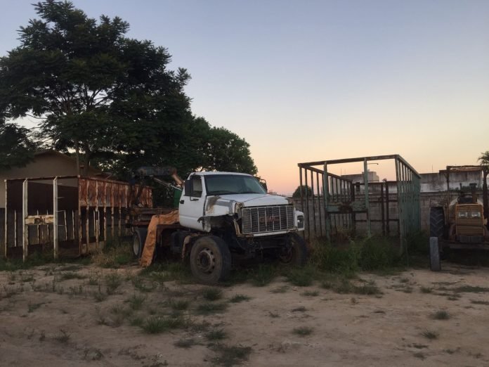 DP de Sooretama recupera equipamento munck furtado de uma empresa de construção