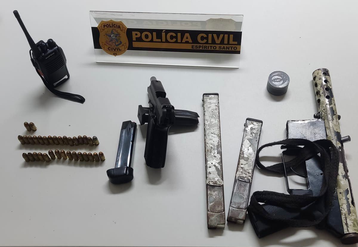 PCES e PMES prendem suspeito e apreendem armas em Jaguaré
