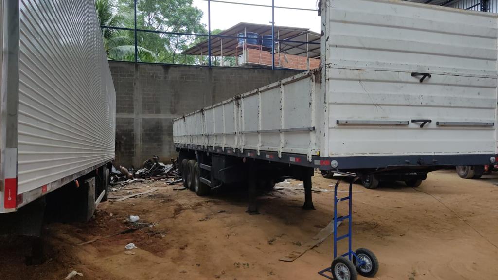 Polícia Civil recupera reboques, baús e um veículo avaliado em R$ 500 mil em Cariacica 