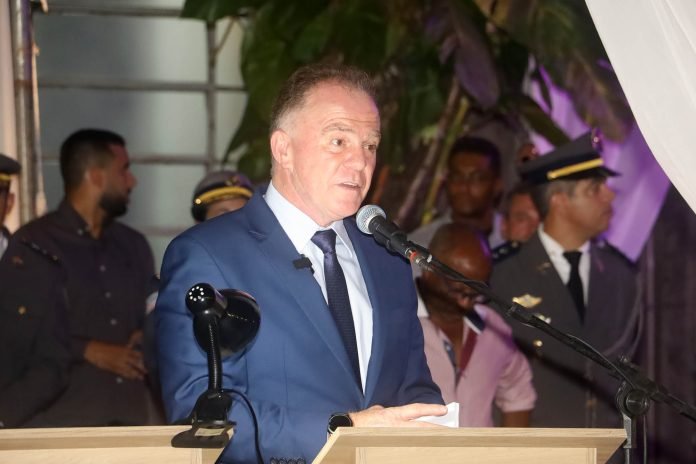 Governador participa de solenidade de aniversário de 187 anos da Polícia Militar