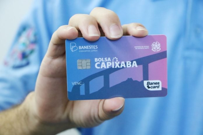 Bolsa Capixaba: cartões aguardam para serem retirados