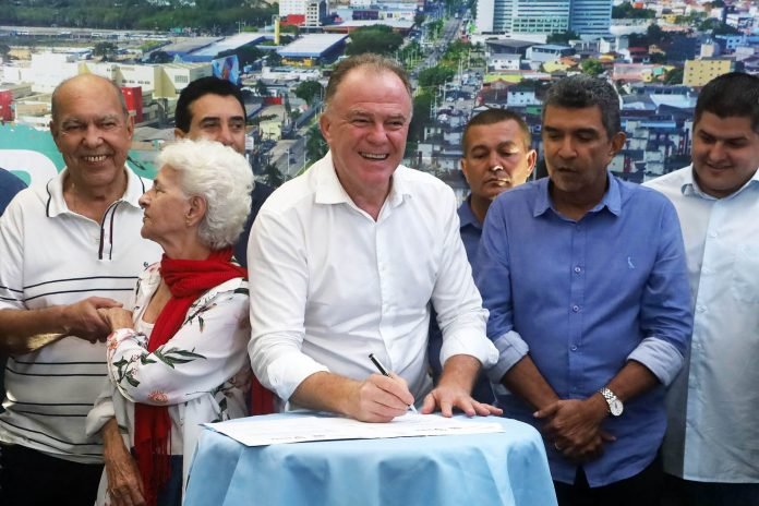 Governador Casagrande autoriza início das obras de praça no bairro Barcelona, na Serra