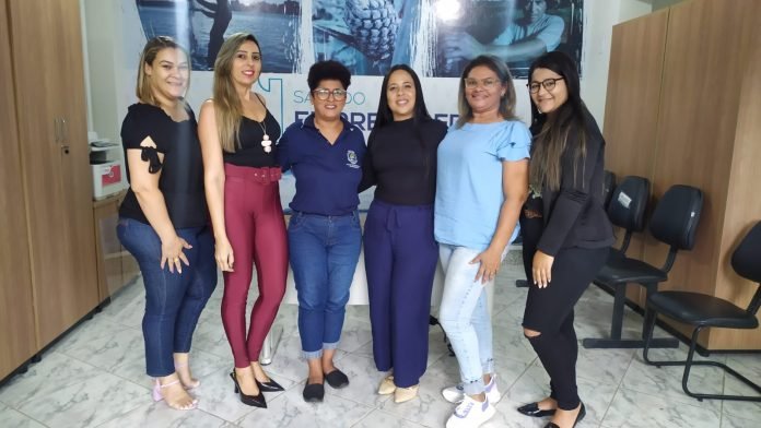 Município de Mimoso do Sul realiza visita técnica na Sala do Empreendedor de Marataízes 