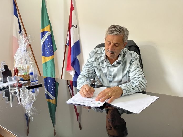 Prefeito assina Ordem de Serviço para construção da Secretaria de Assistência Social – Notícias Prefeitura de Kennedy