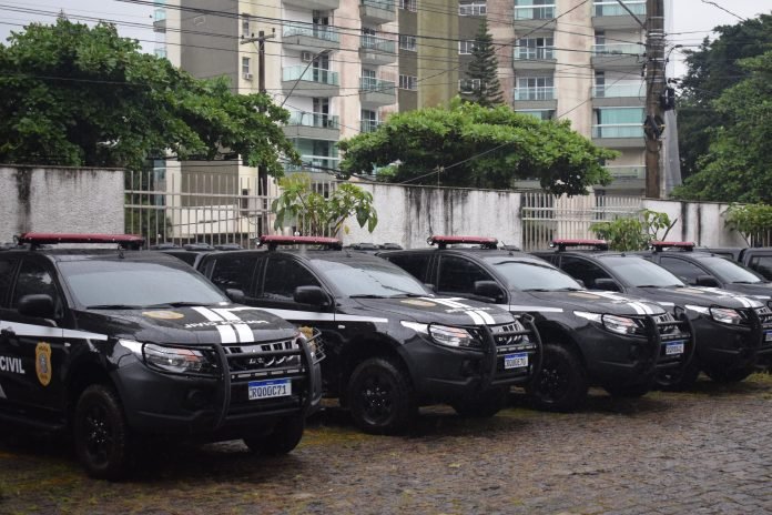 Polícia Civil prende dois homens durante diligências em São Domingos Polícia Civil prende dois homens durante diligências em São Domingos do Norte